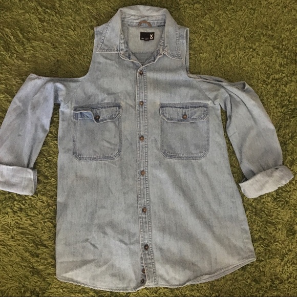 Urban Renewal vintage cold shoulder denim button - Picture 3 of 7